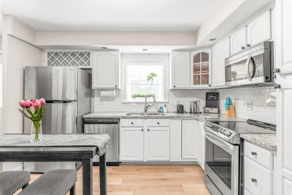 Spotless 4br Near Clt Uptown, Fast Wi-fi Appartement *